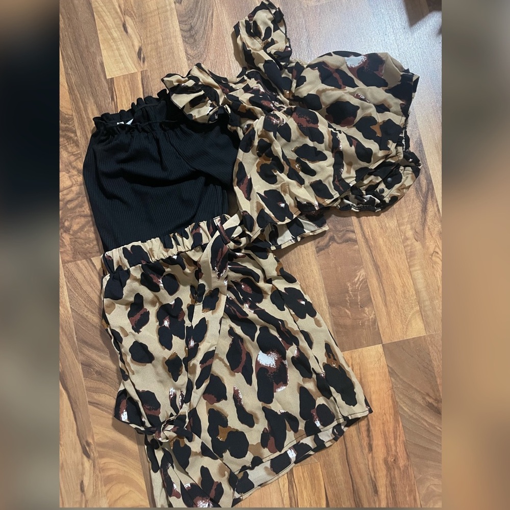 Mom & Me Leopard Matching Set